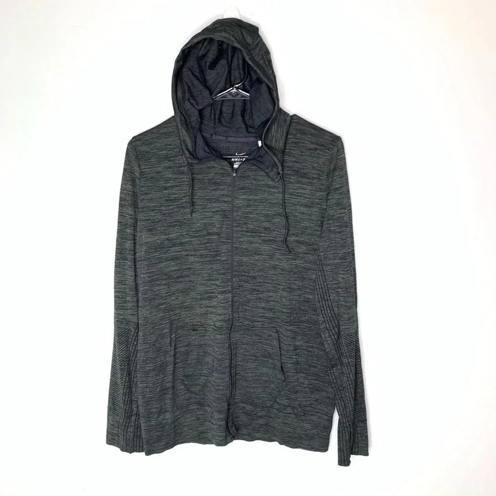Nike Dri Fit hooded top size large